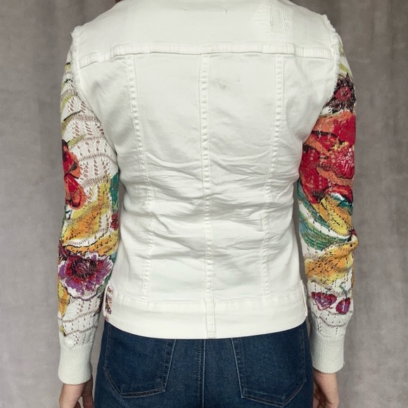 Floral Knit Sleeve White Denim Jacket by Desigual. - Size 36 / Small, Colorful! - Picture 4 of 8